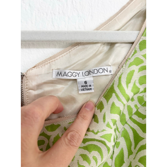 Women's Maggy London Green & Beige Floral Sheath Dress Size 6 - Picture 3 of 11